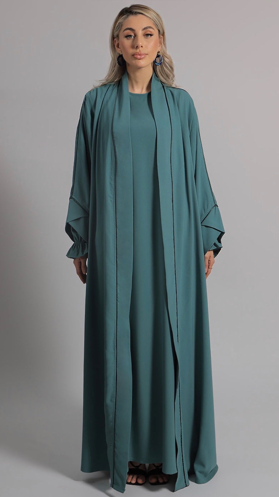 BAHIYA ABAYA | Tiffany